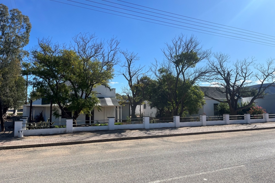 4 Bedroom Property for Sale in Steytlerville Eastern Cape